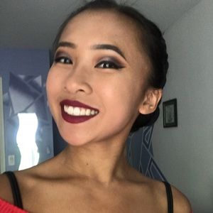 Meet your Posher, Cynthia